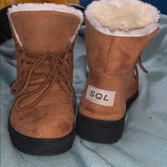 Boots - Picture 4 of 4